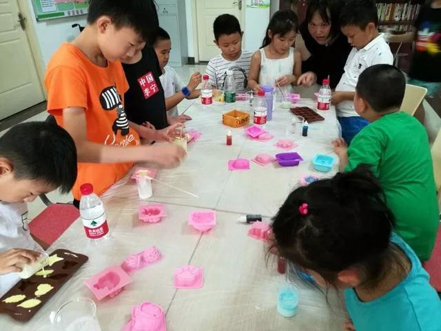 创“皂”无限 社区DIY手工皂活动，开启环保生活新体验